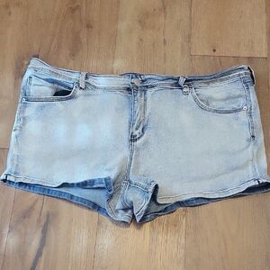 Fashion Nova Light Wash Denim Shorts Plus Size 22